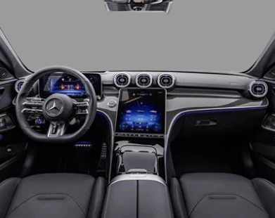 Inovação Ambientalmente Consciente - Audi Q8 Tecnologia Avançada: Conectividade e Inovação - Mercedes-Benz EQS 53 AMG